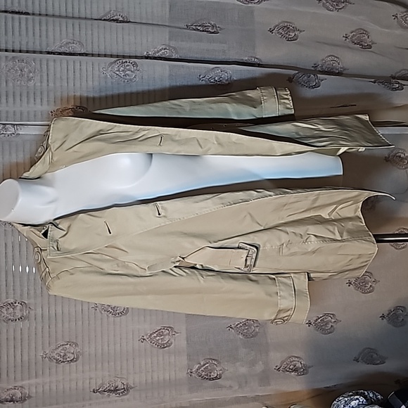 Beige Coat - Picture 14 of 16